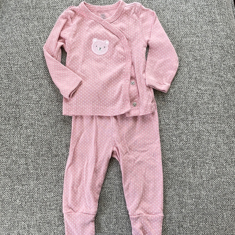 Carter’s 6 Month Outfit